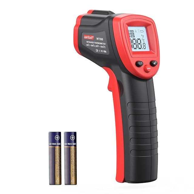 Thermomètre infrarouge Wintact WT320 pointé sur un radiateur, point laser visible