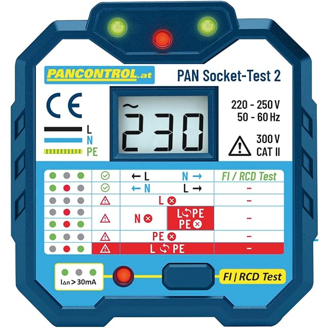 Testeur de prise PANCONTROL branché, ses lampes témoins allumées